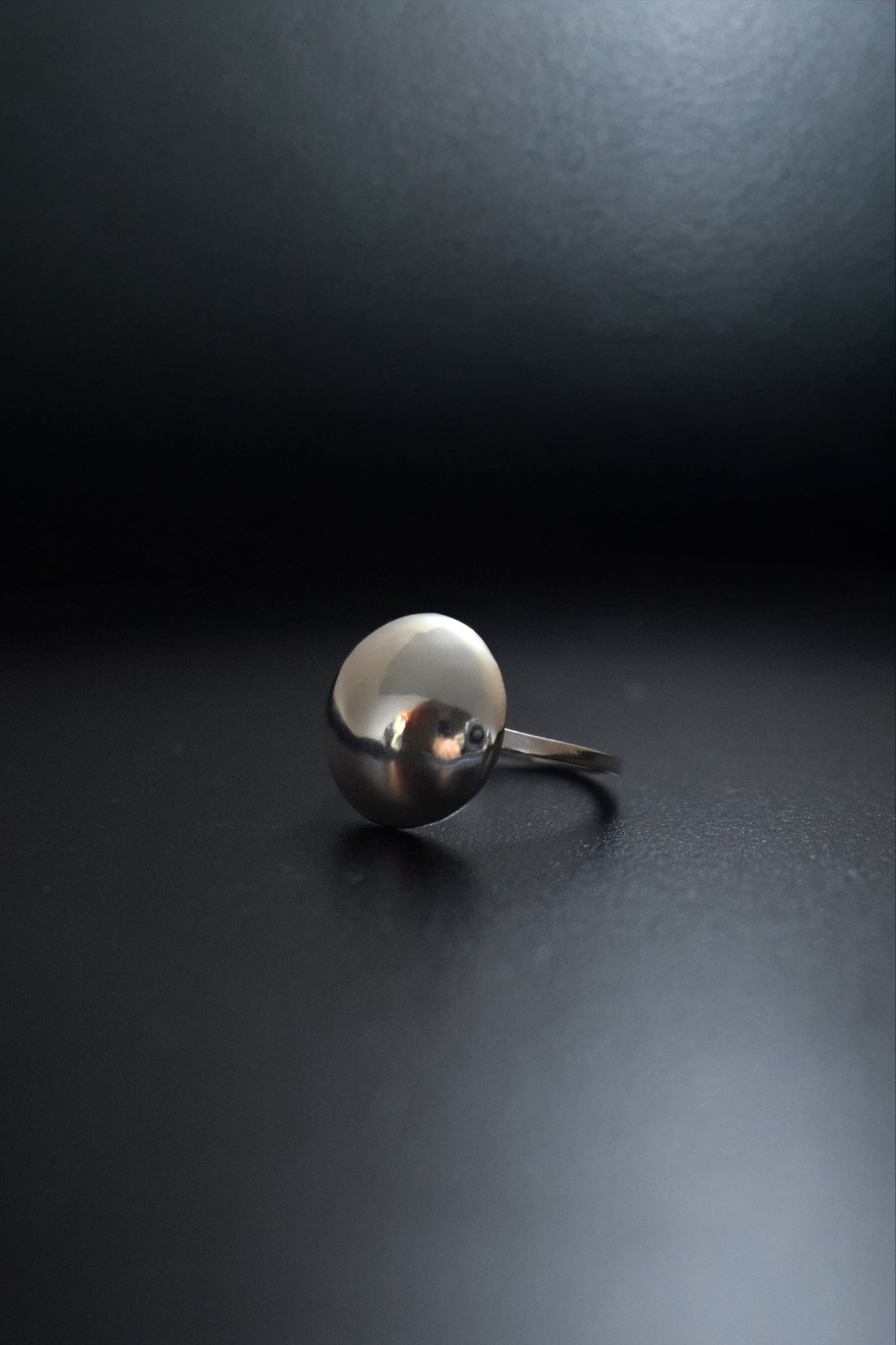 Gaze-statement-zilveren-ring-sideview