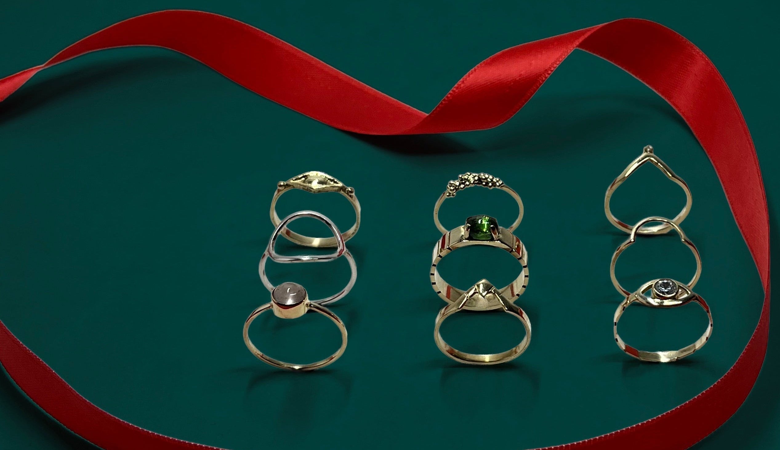 14kgoudenringenmetdelstenen